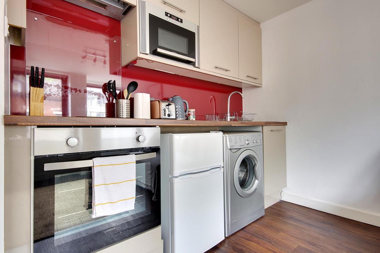 Hill House Holiday Apartments Борнмут Экстерьер фото