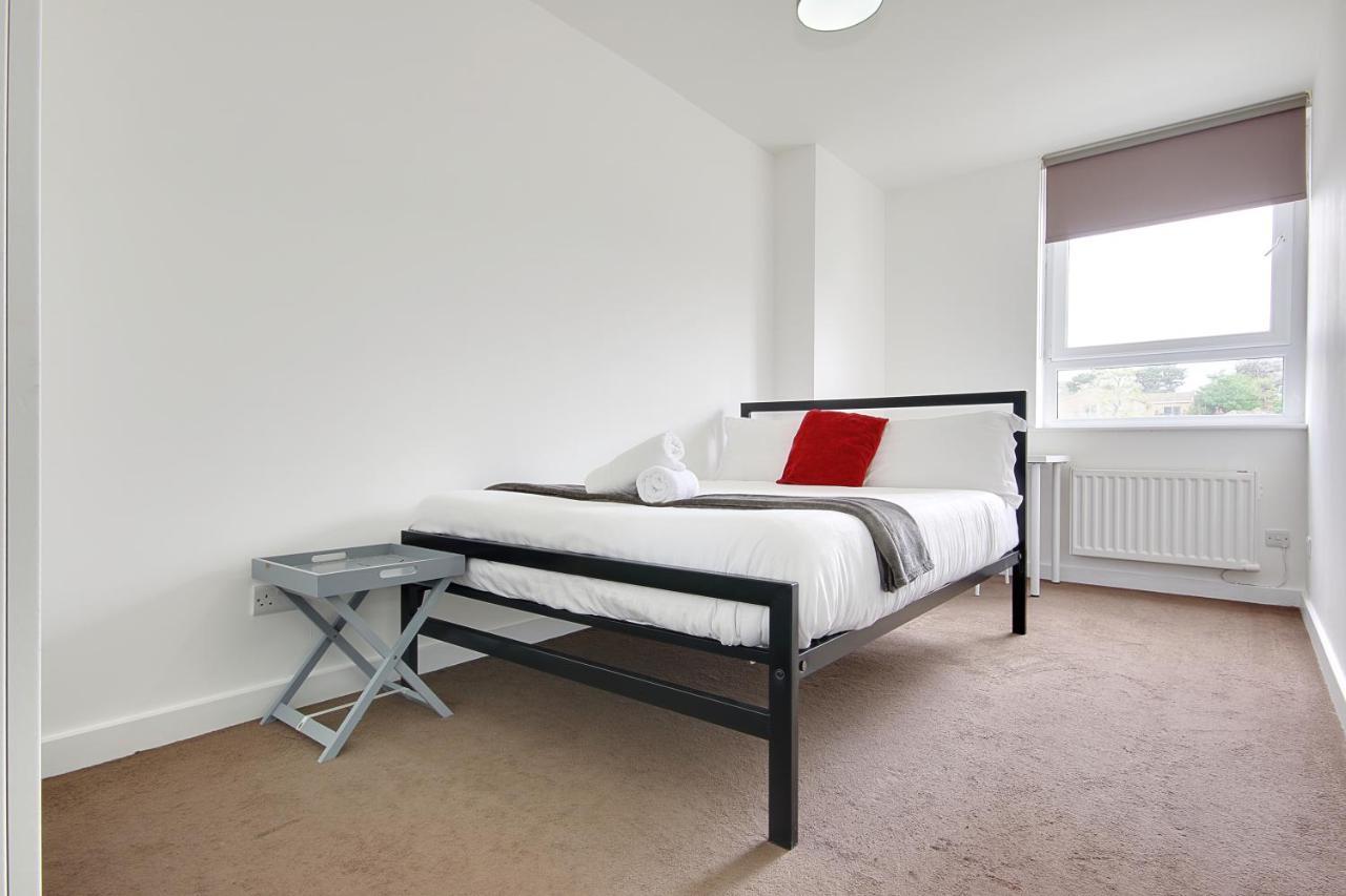Hill House Holiday Apartments Борнмут Экстерьер фото