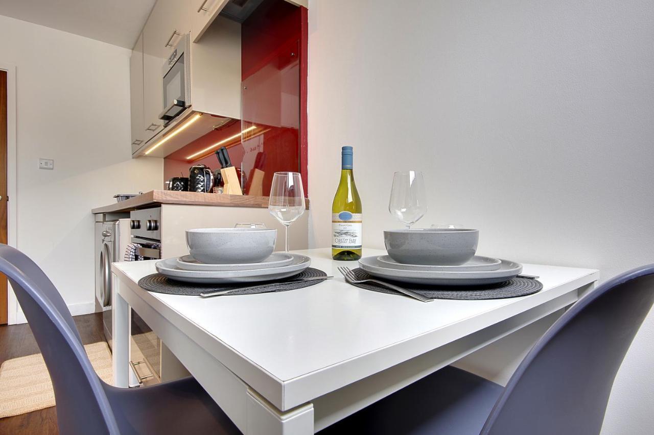 Hill House Holiday Apartments Борнмут Экстерьер фото